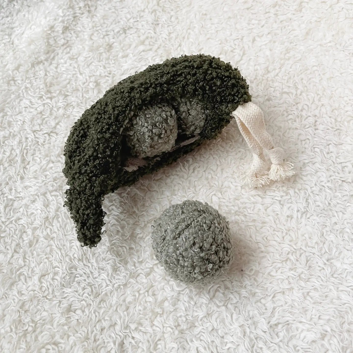 Snow Pea Rattle