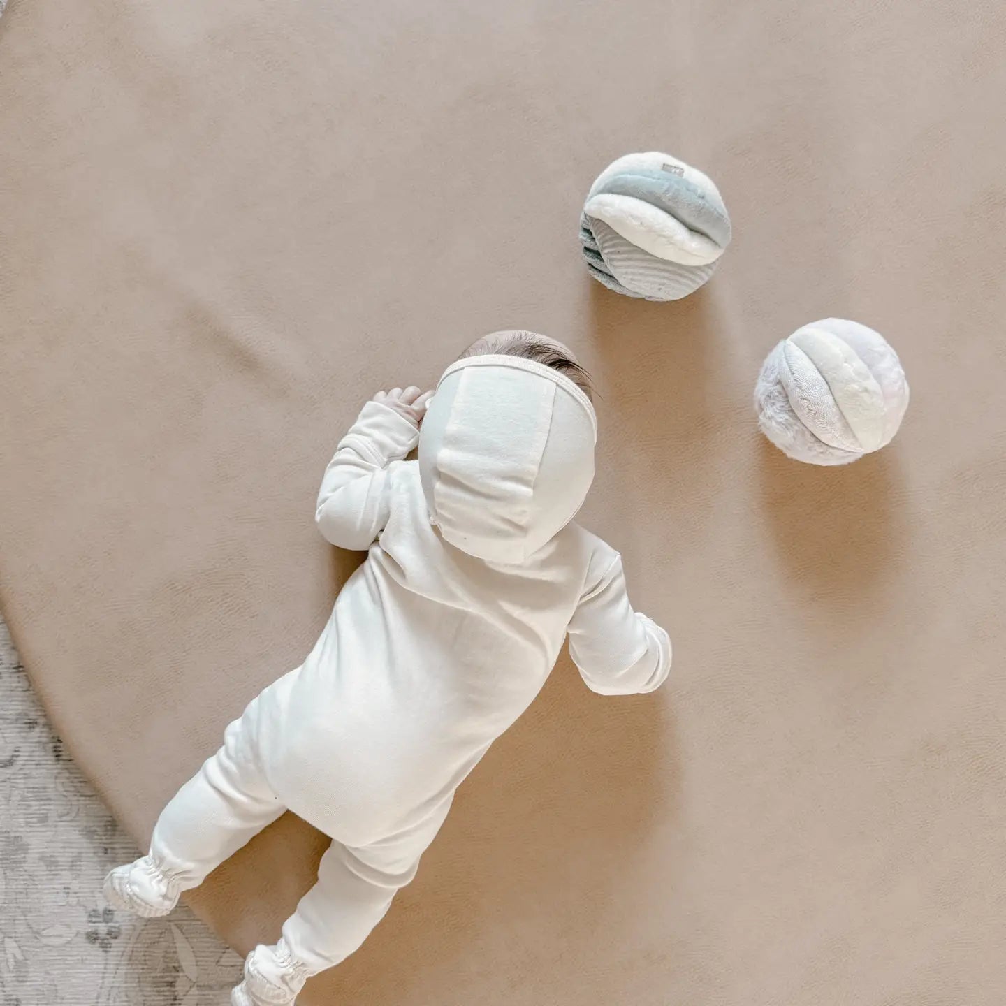TOTO Baby Sensory Ball