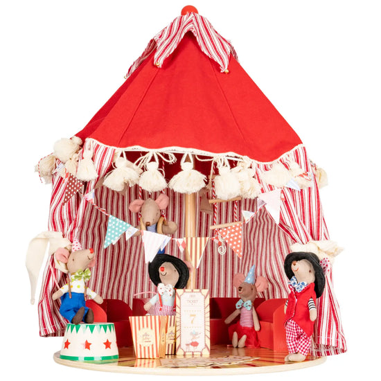 Levlovs Circus Tent