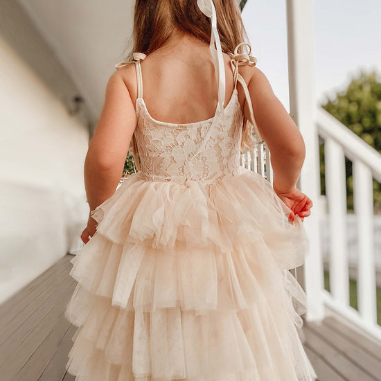 Frilly lace dress 2025
